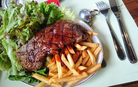 LE BOUCHON (ルブション)